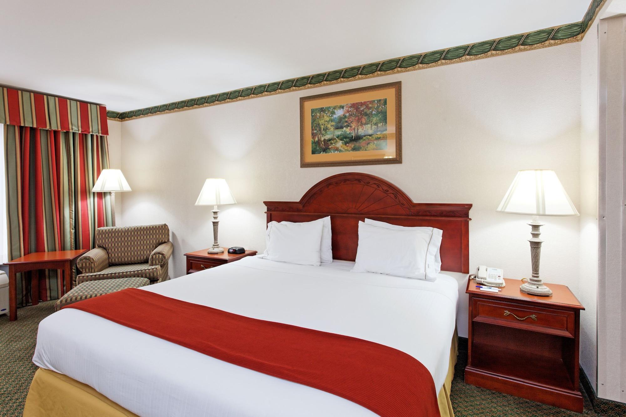 Habitación Holiday Inn Express Hotel & Suites Tupelo by IHG