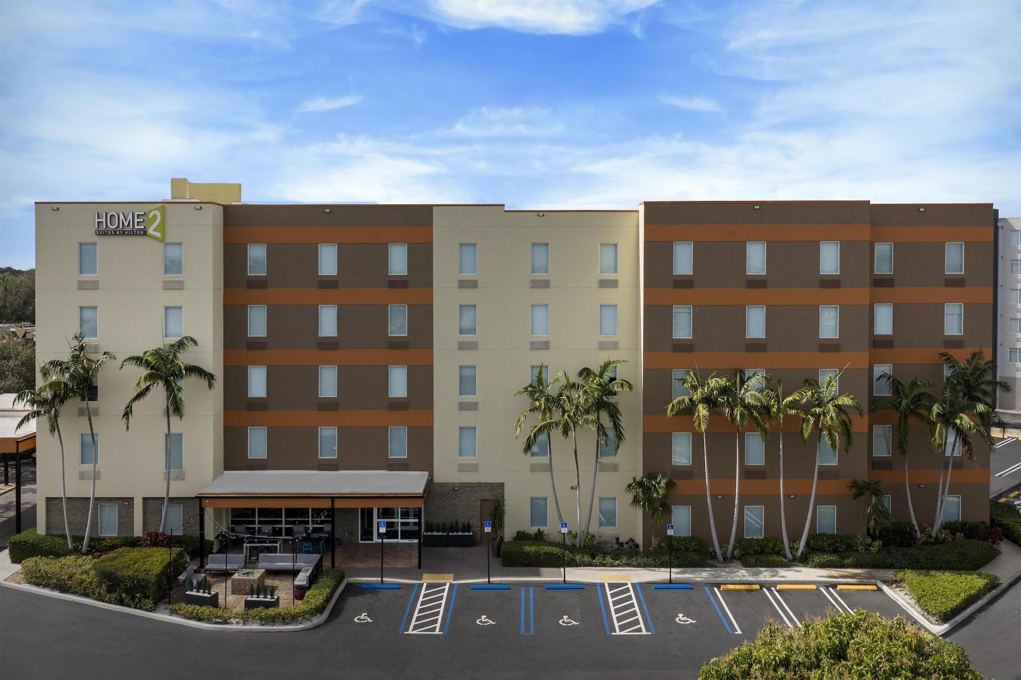 Vista Exterior Home2 Suites by Hilton Florida City, FL