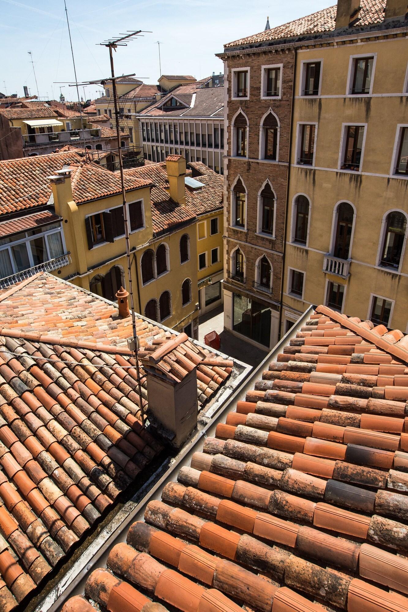 Vista Exterior Palazzo San Luca