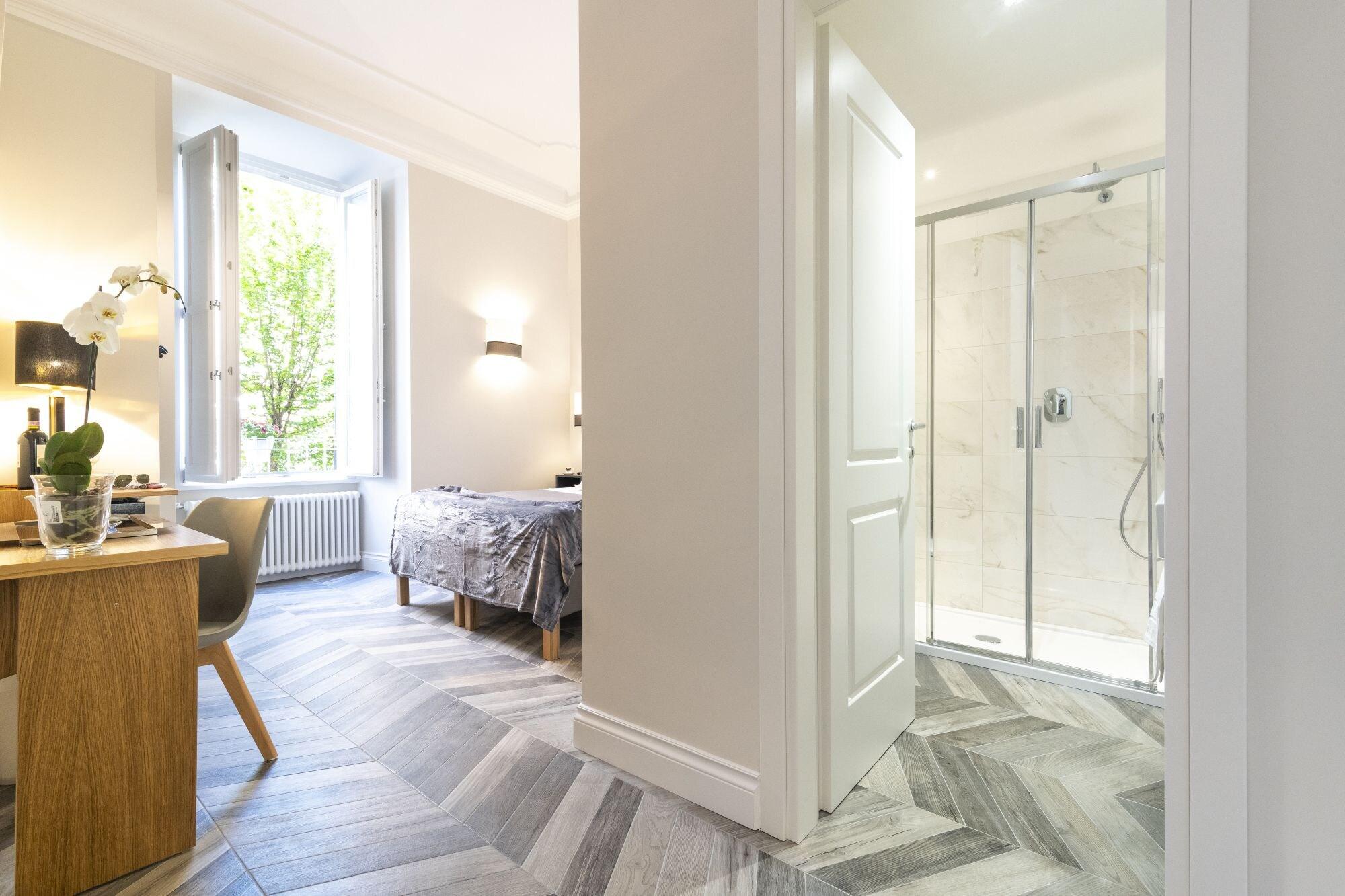 Varios Eccelso Hotel