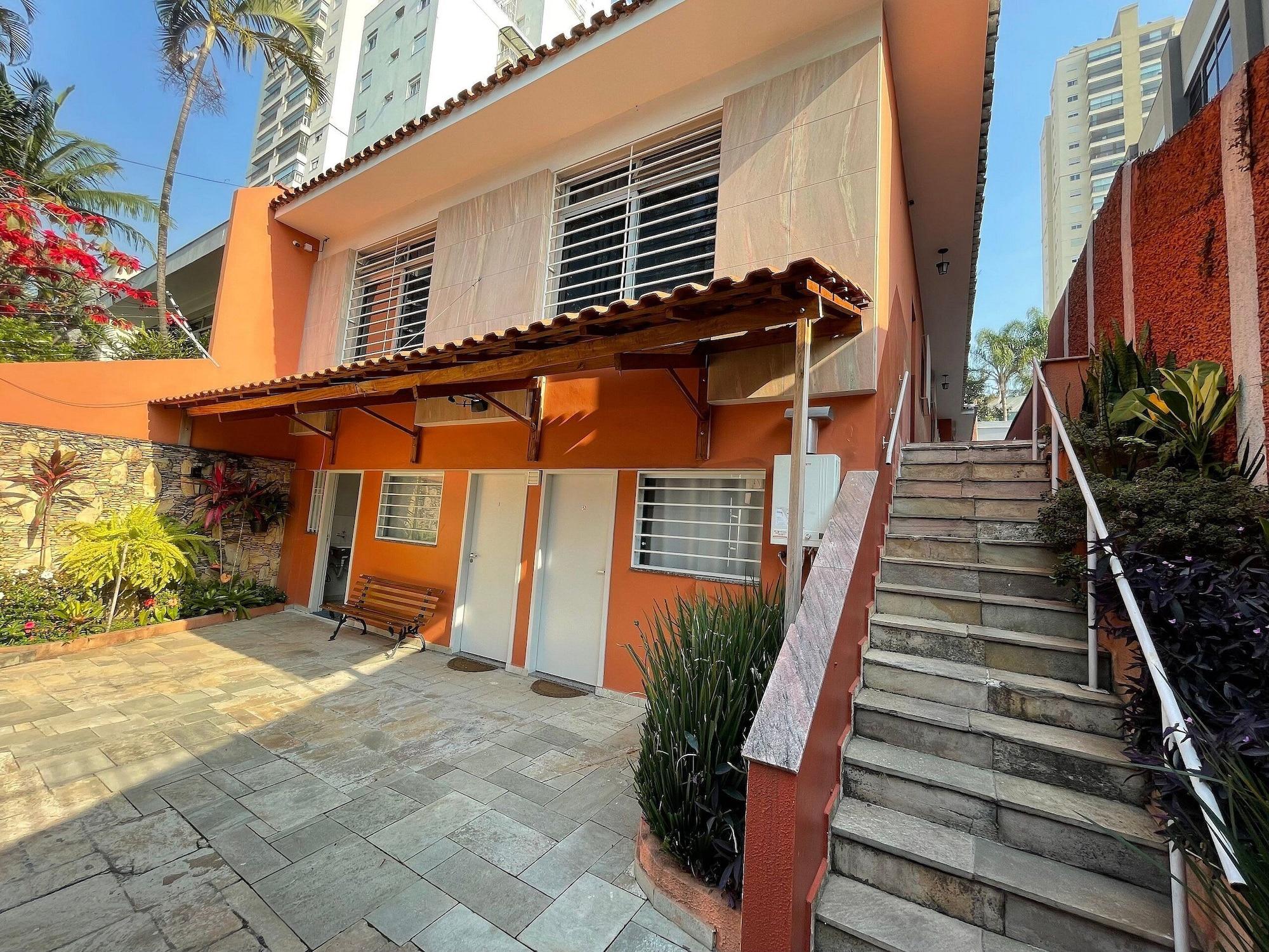 Vista Exterior Vila Nina