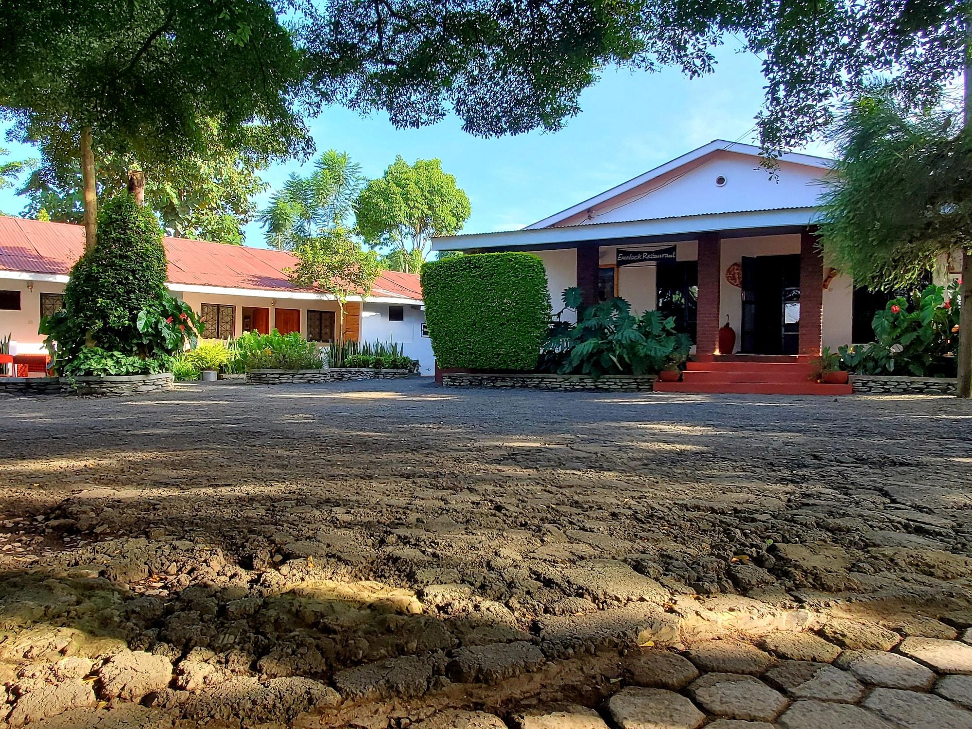 Vista Exterior Kundayo Serviced Apartments Lodge