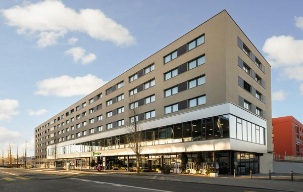 Holiday Inn Zurich - Messe by IHG
