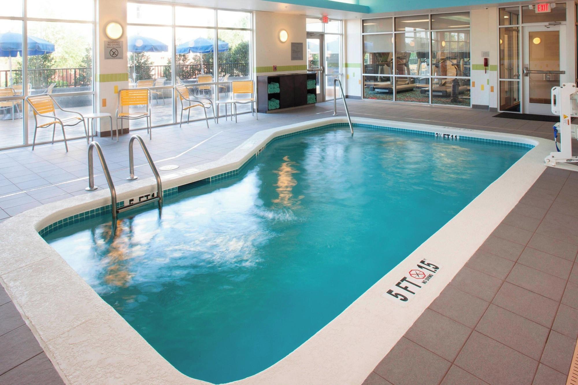 Vista Piscina Fairfield Inn & Suites by Marriott Atlanta Gwinnett Place