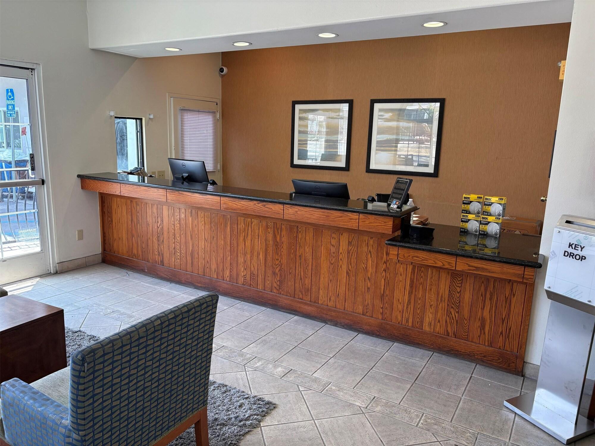Vista Lobby Best Western San Diego Pacific Beach/Mission Bay