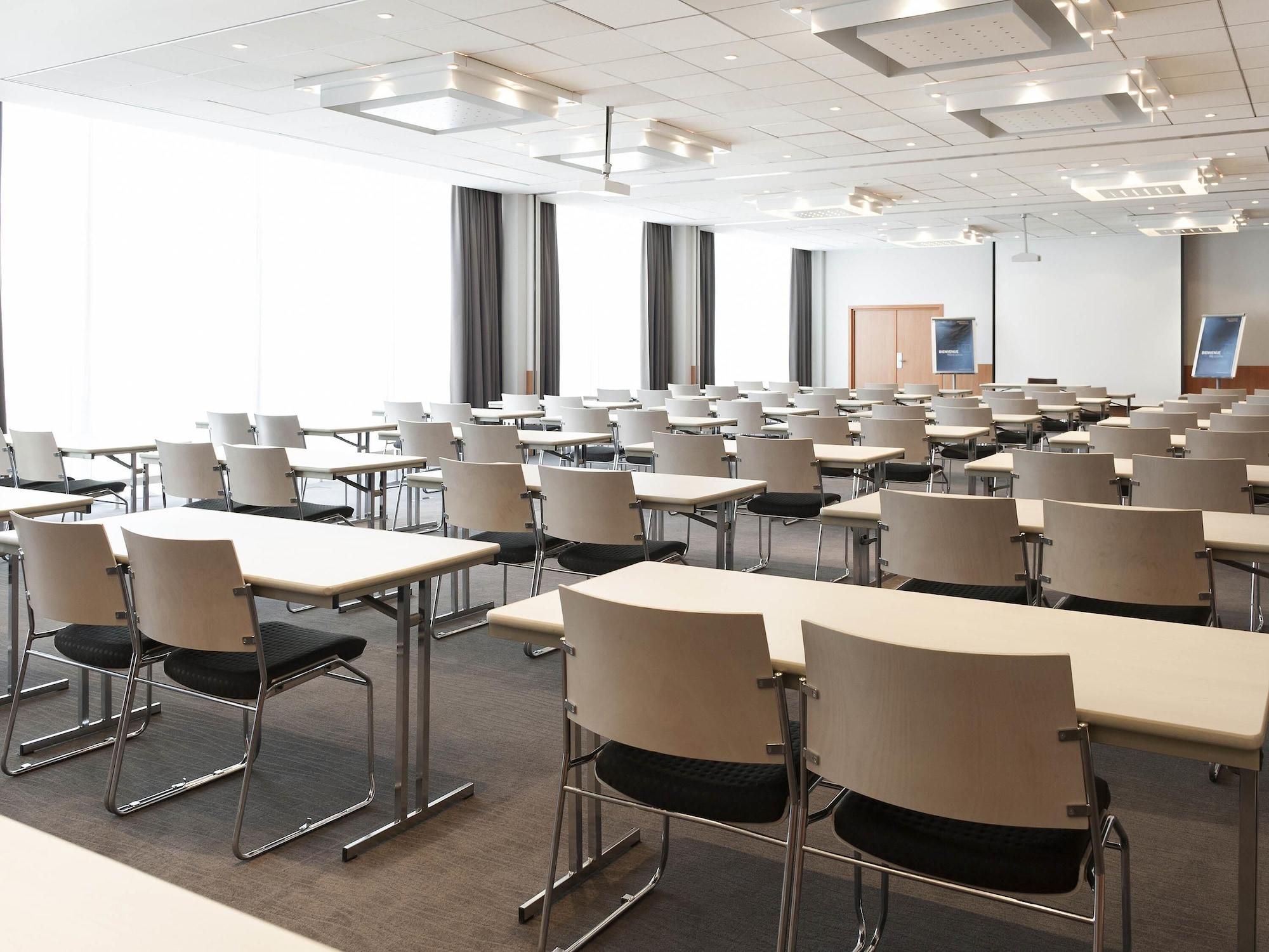 Sala de Reuniones Novotel Leuven Centrum