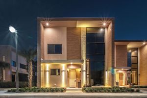 Alquiler Vacacional - 2 Miles to Disney, Heated Pool, Free Parking & WiFi, Family Friendly