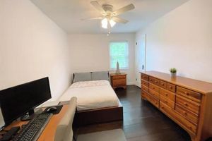 Alquiler Vacacional - Southport Shoreline Charm: Elegant Coastal Escape