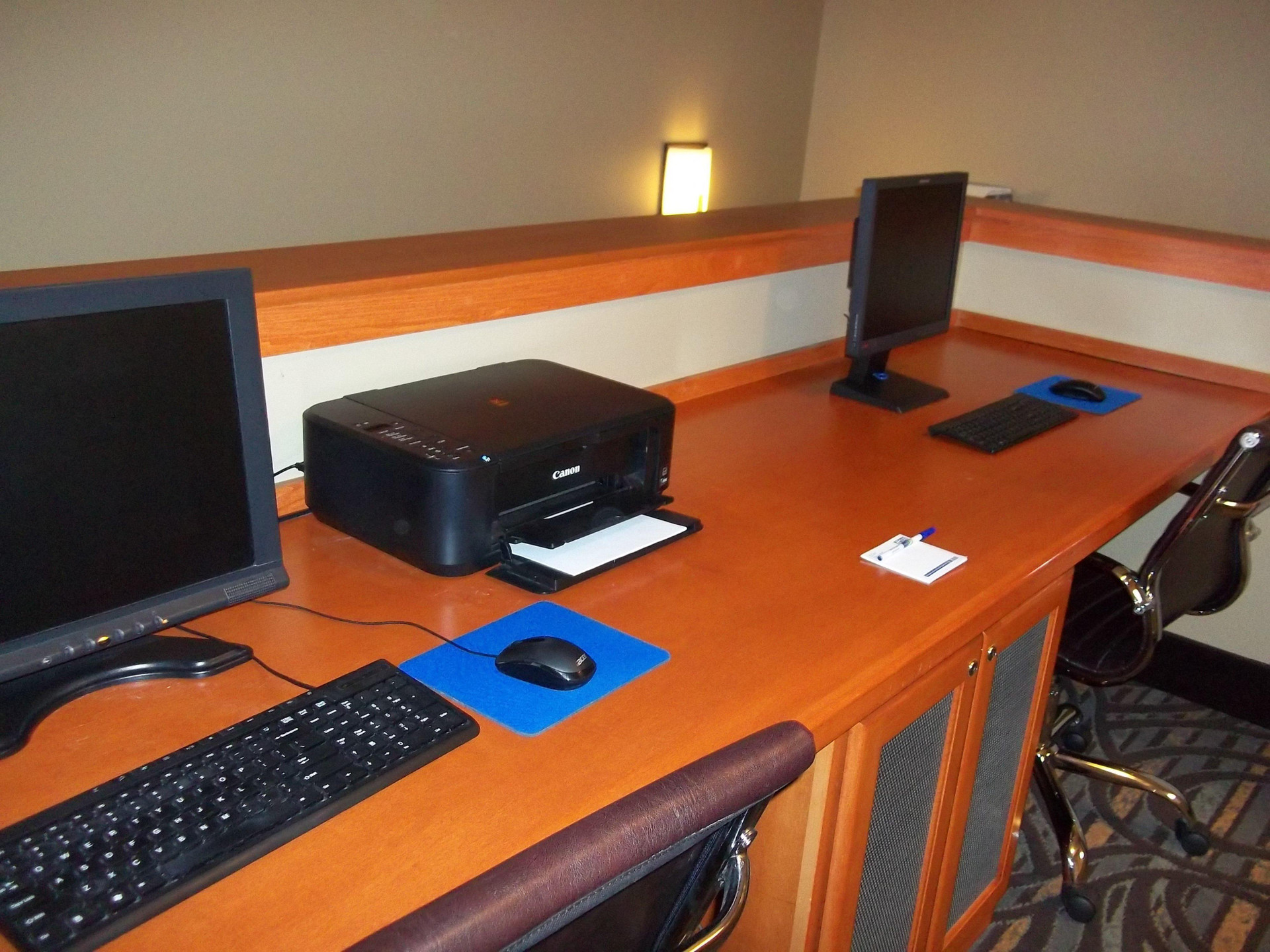 Vista Exterior Holiday Inn Express & Suites Winner