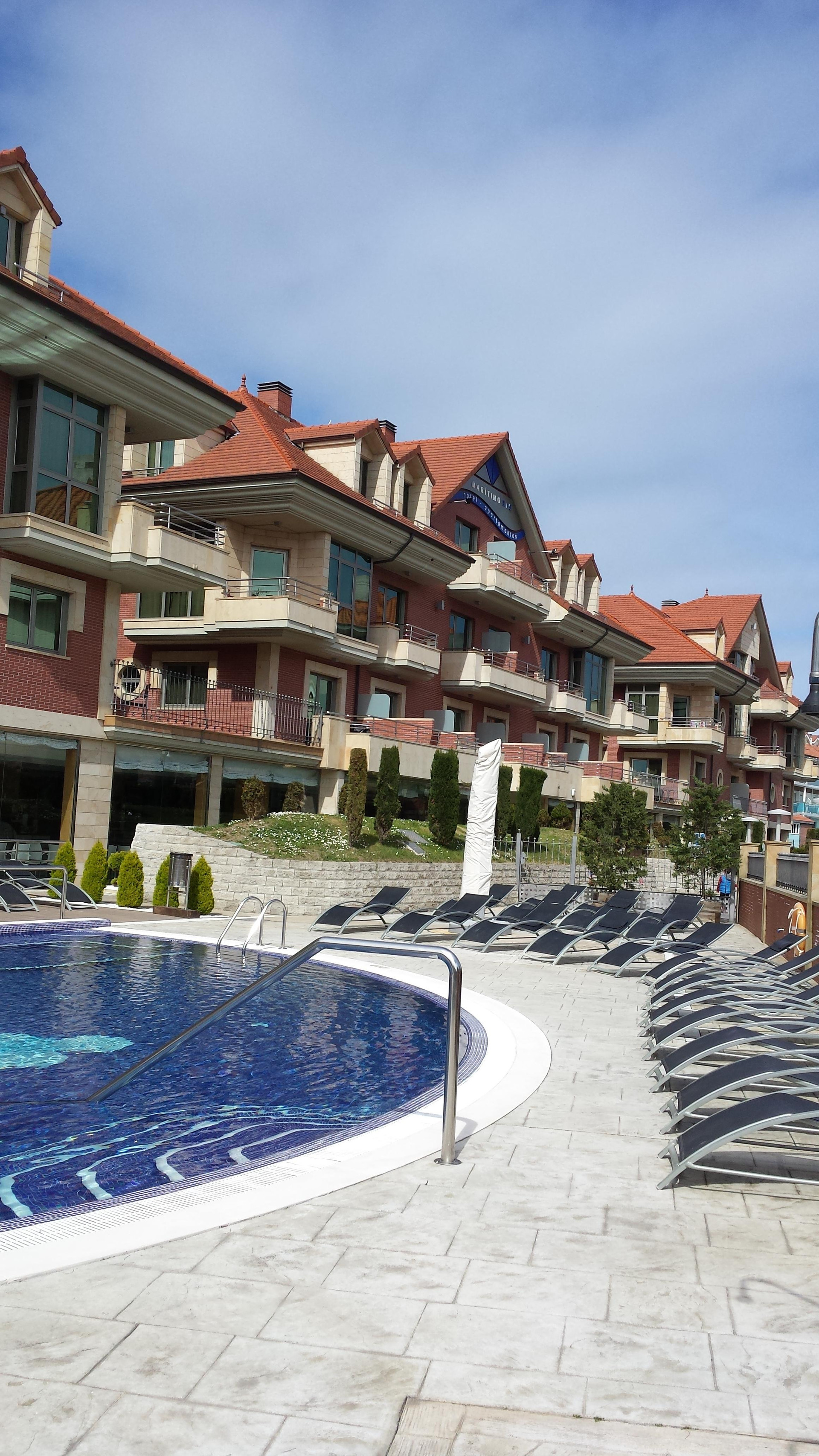 Vista Piscina Maritimo Ris Hotel