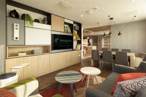Alojamiento - Holiday Inn Eindhoven Airport