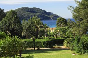 Alojamiento - Grand Hotel Des Lecques BW Signature Collection