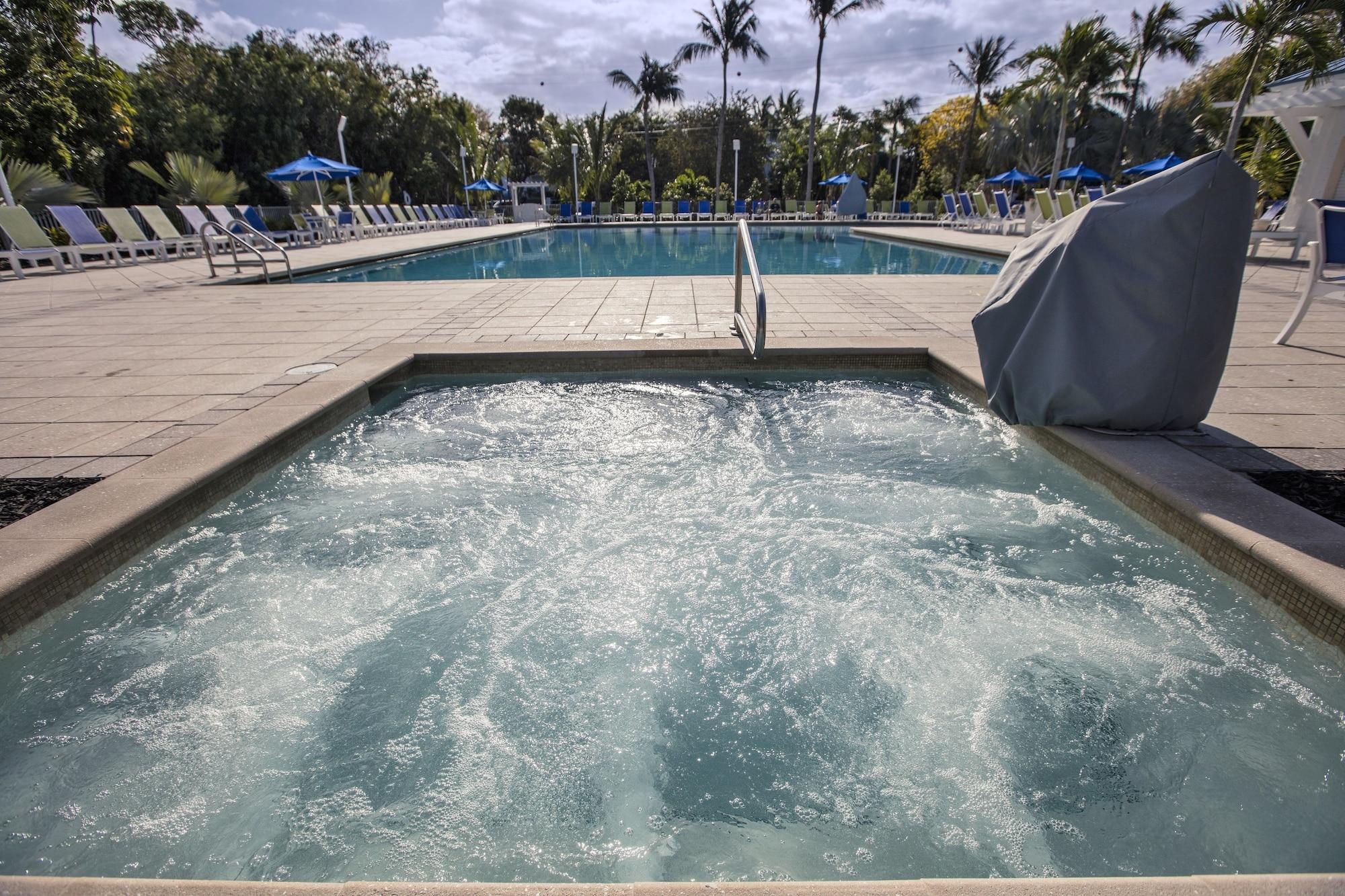 Spa Ocean Pointe Suites at Key Largo