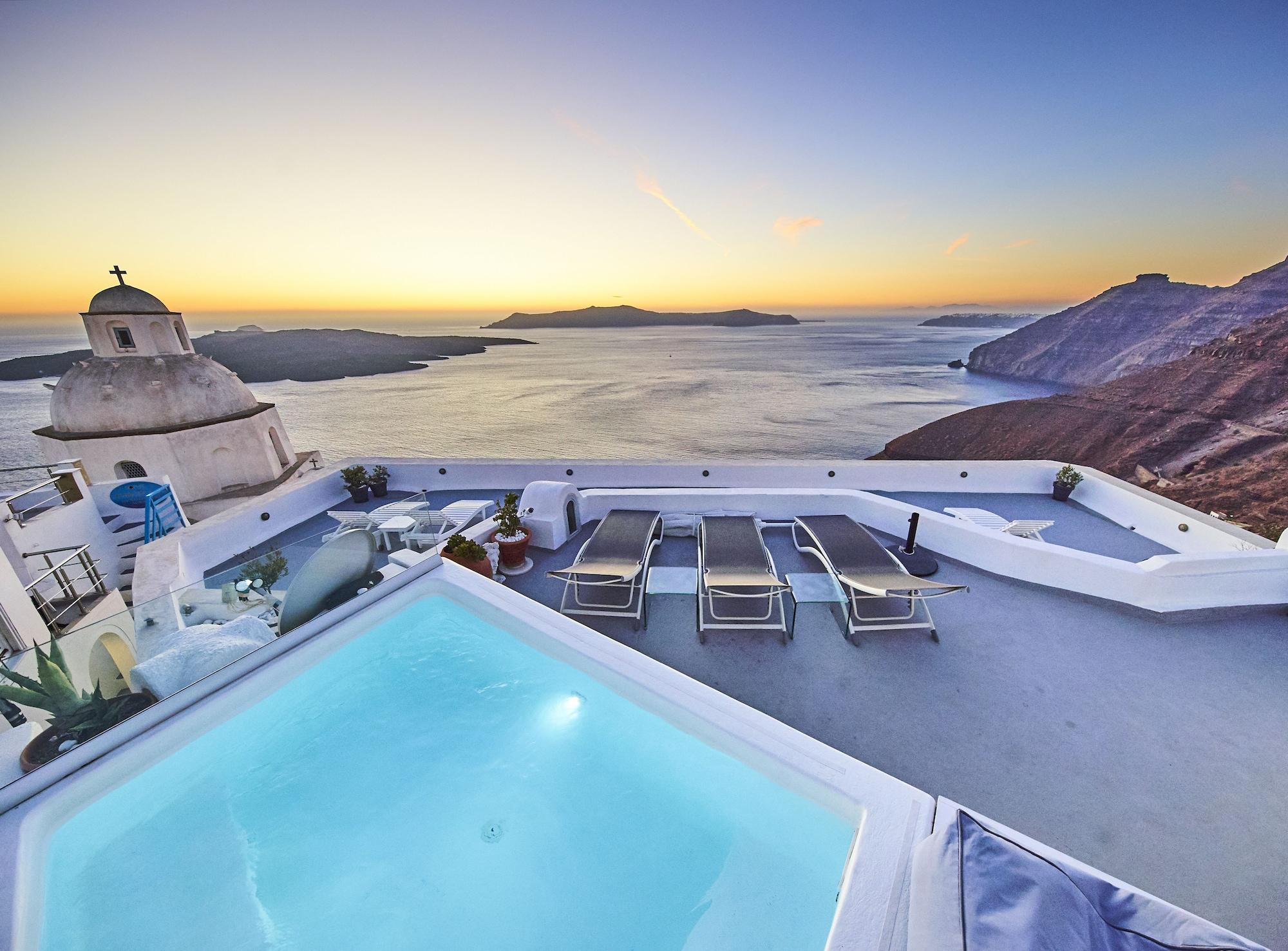 Vista Piscina Trieris Villa & Suites