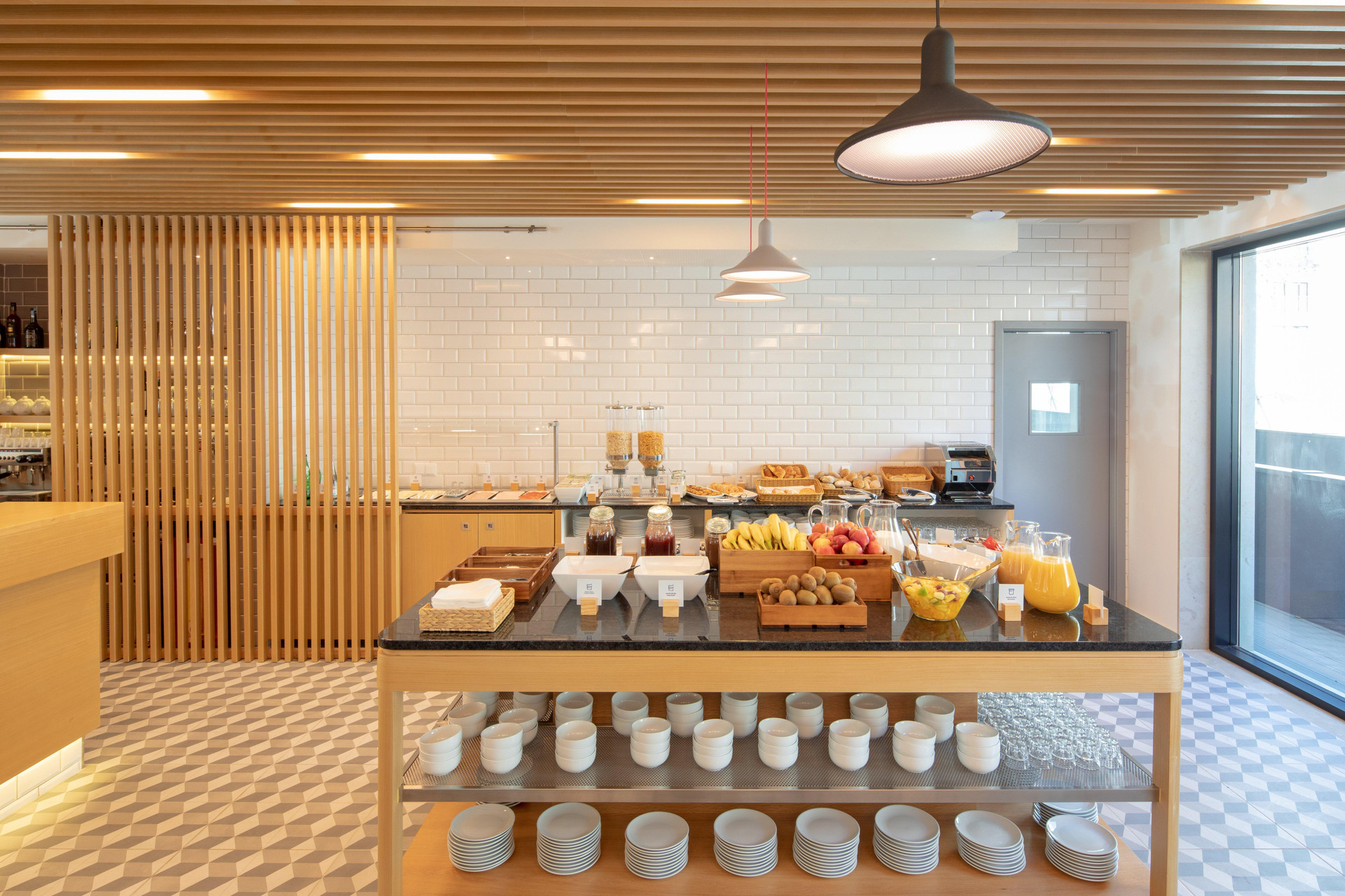 Restaurant Holiday Inn Express Lisbon - Plaza Saldanha by IHG