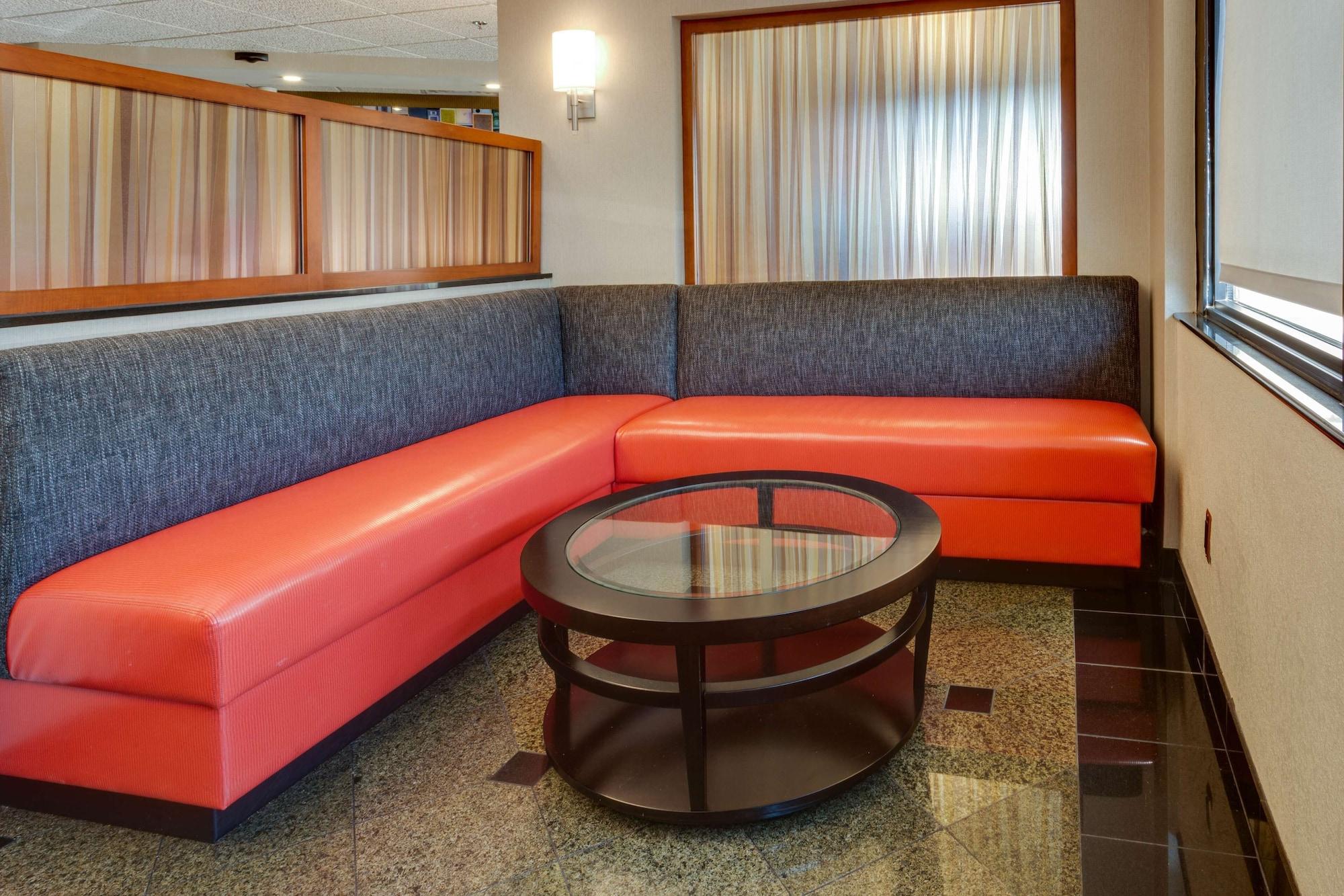 Vista Lobby Drury Inn & Suites Memphis Southaven