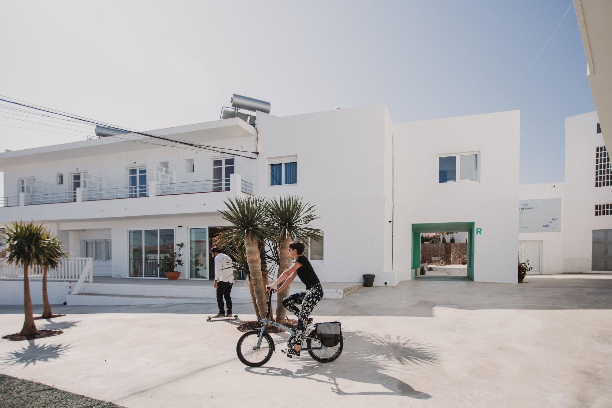 Varios SubUp Hostel