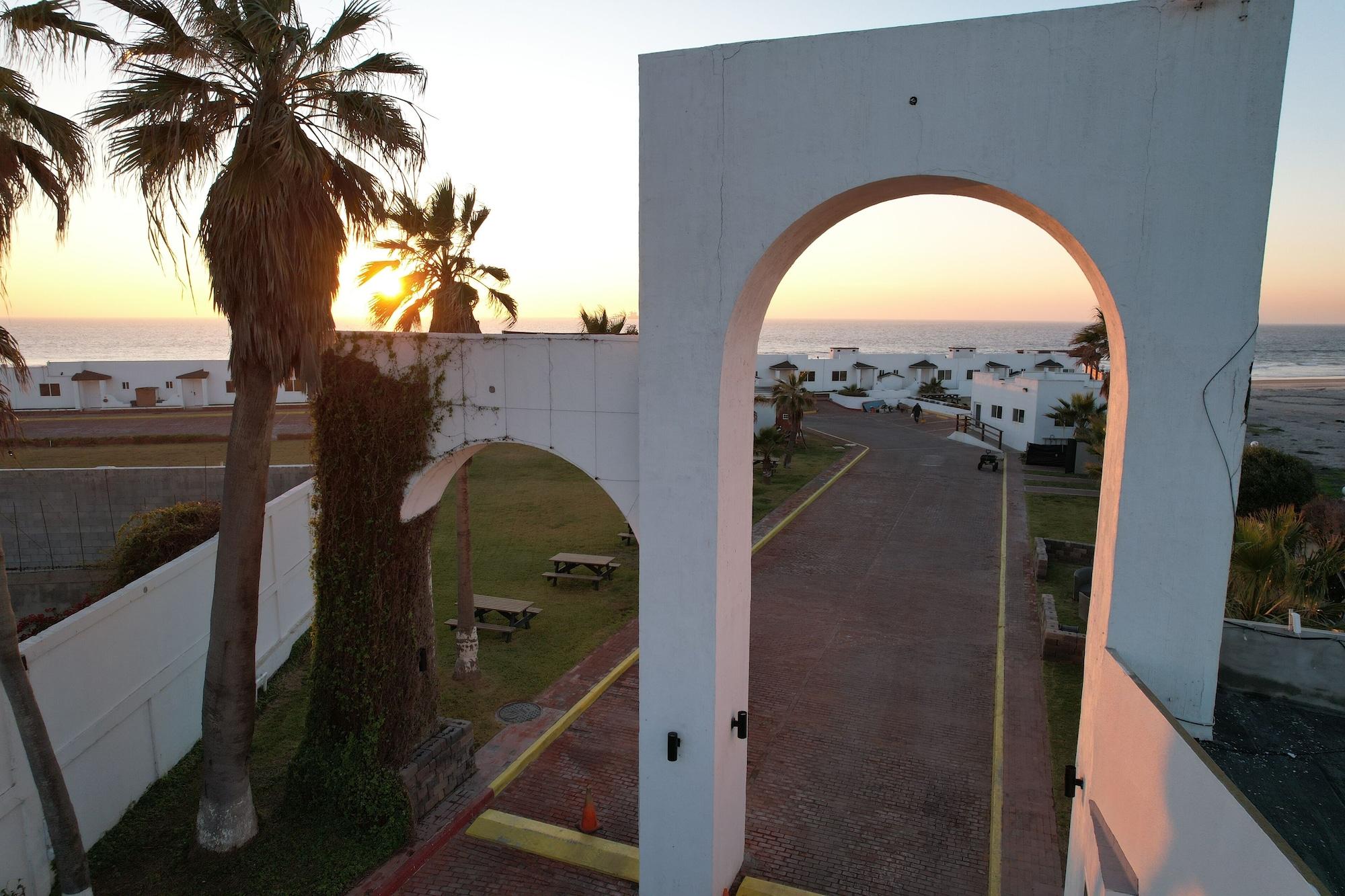 Vista Exterior Quinta Pacifica Beachfront Villas