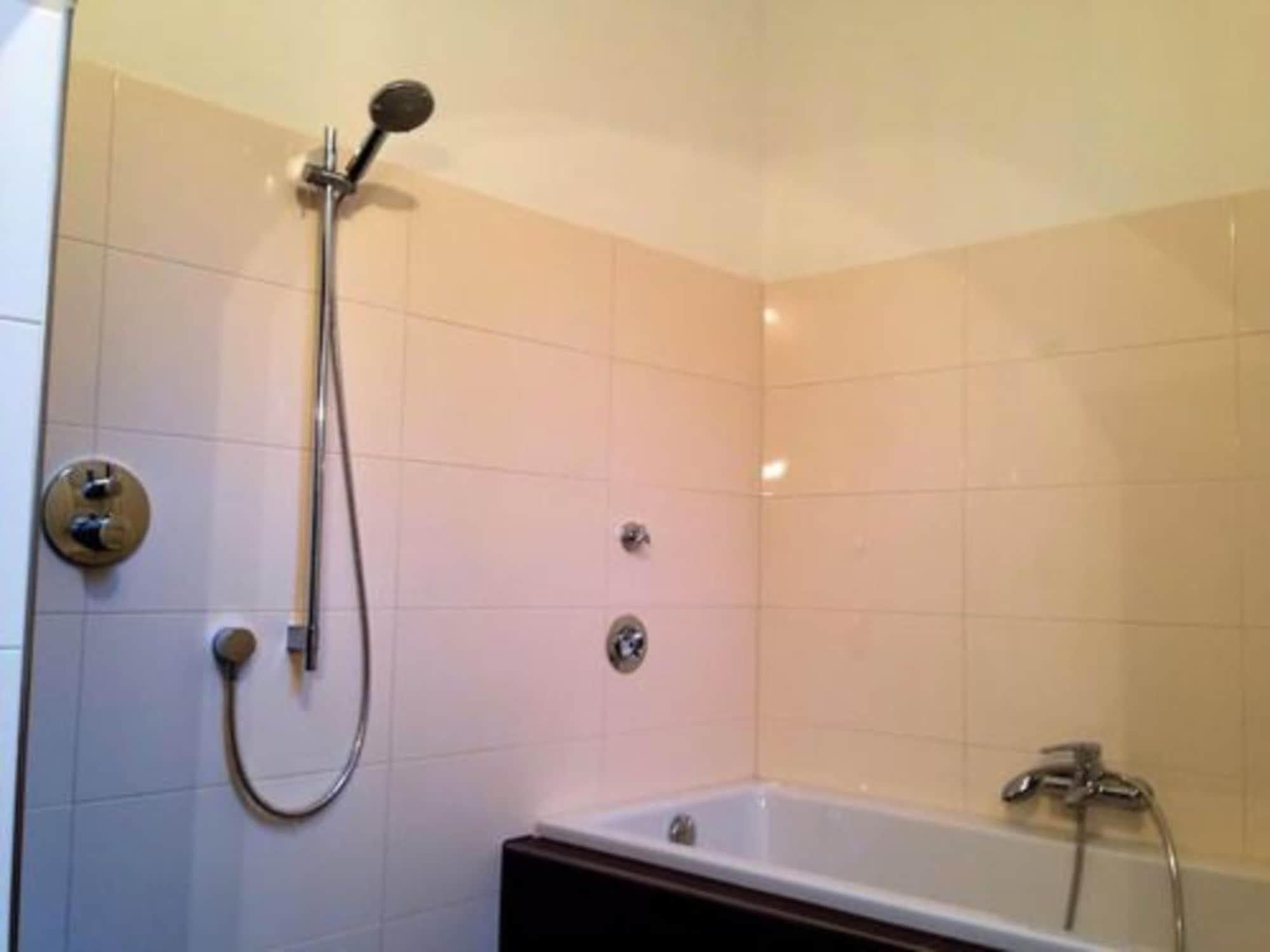 Equipamiento de Habitación Pension 1