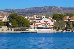 Alojamiento - Pansion Zlatna Ribica