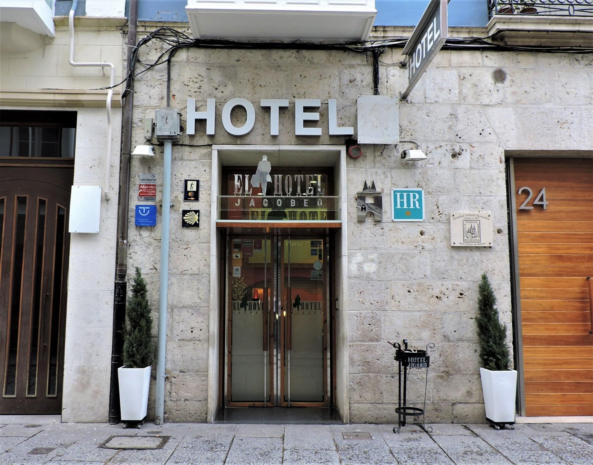 Vista Exterior Hotel Jacobeo