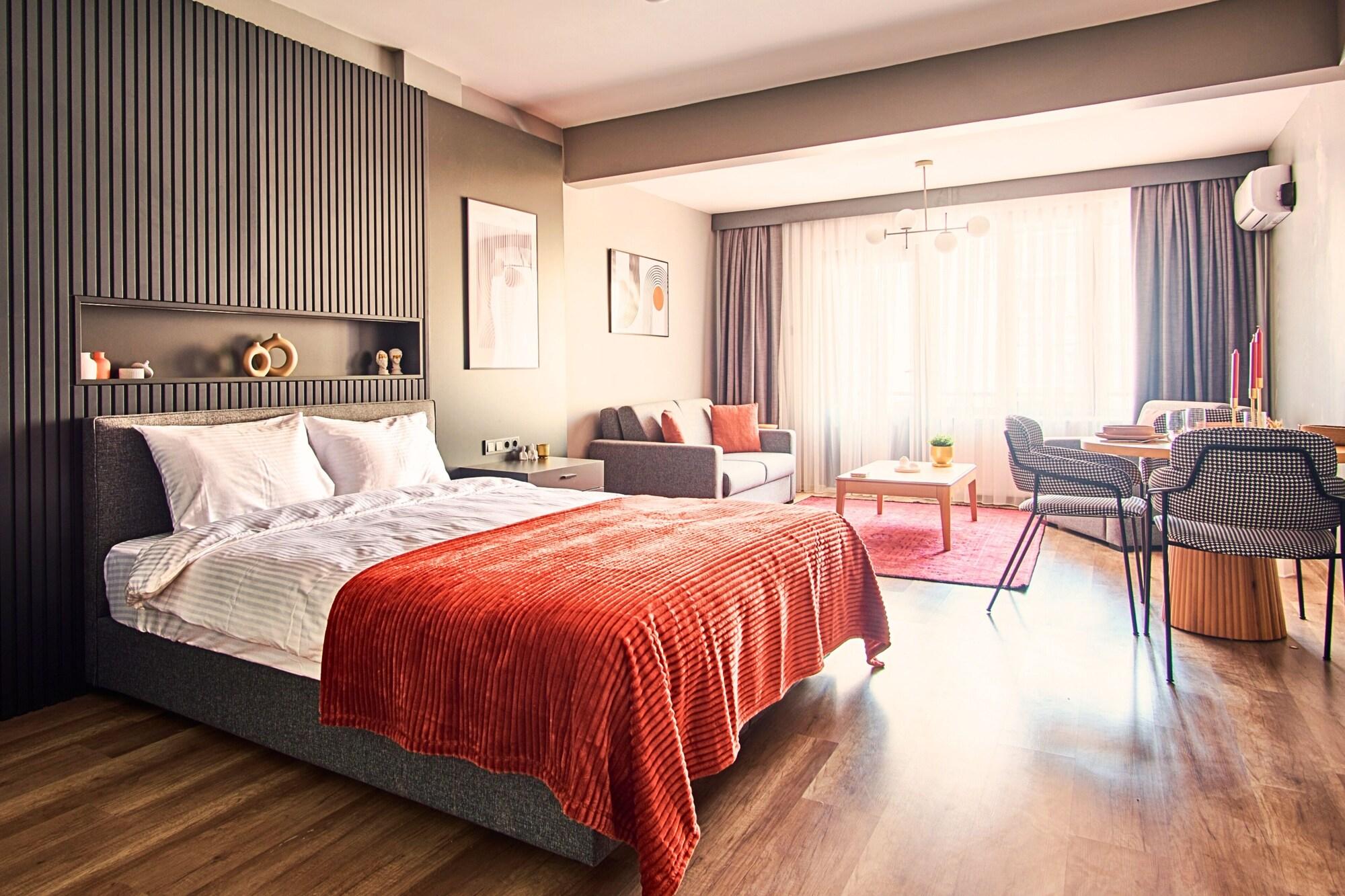 Varios TAKS-INN Suites
