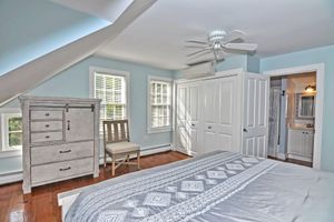 Alquiler Vacacional - Large, Renovated, Pet Friendly home w/ room for everyone!  Close to everything..