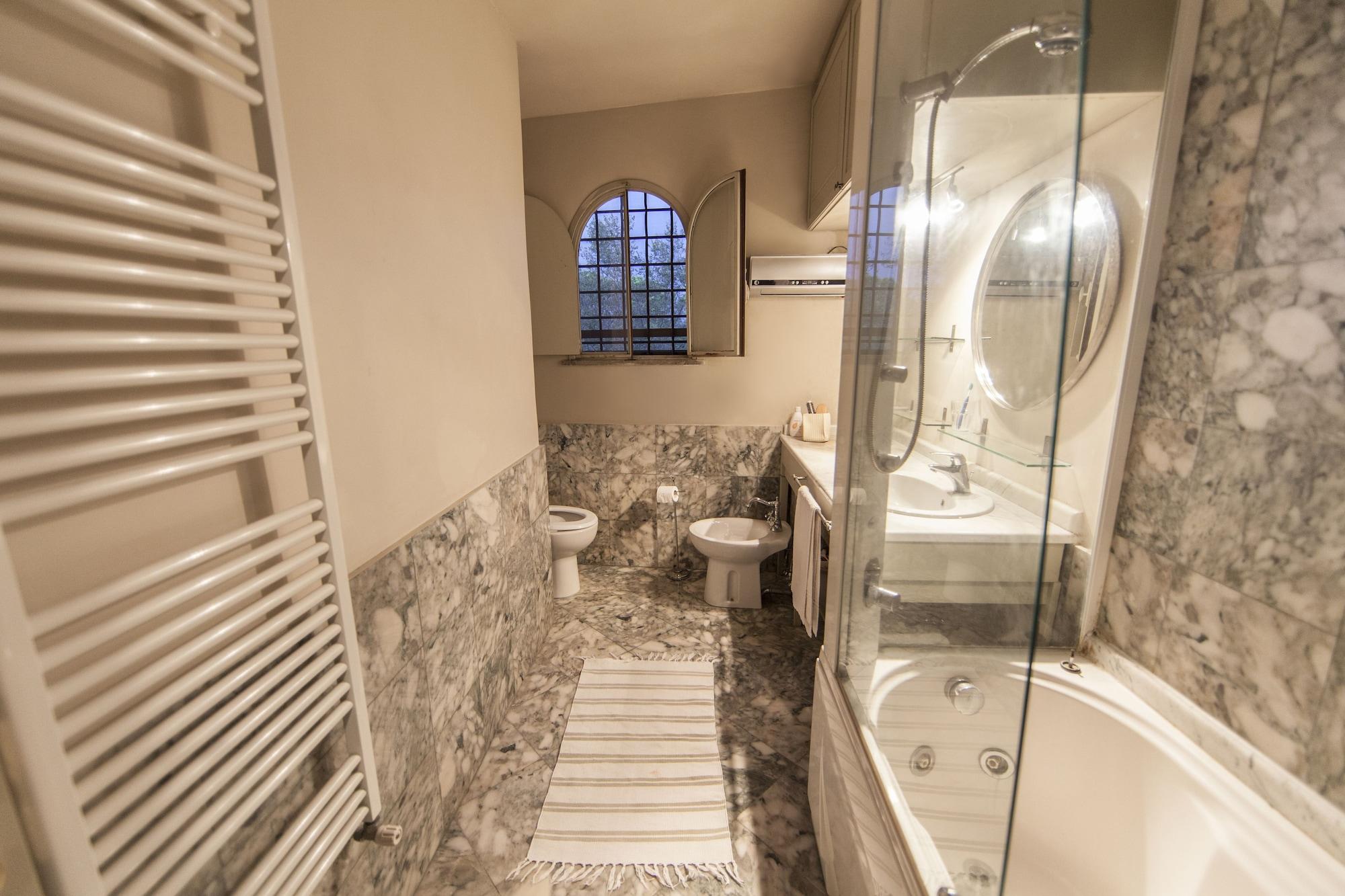 Equipamiento de Habitación Castello di Torcrescenza