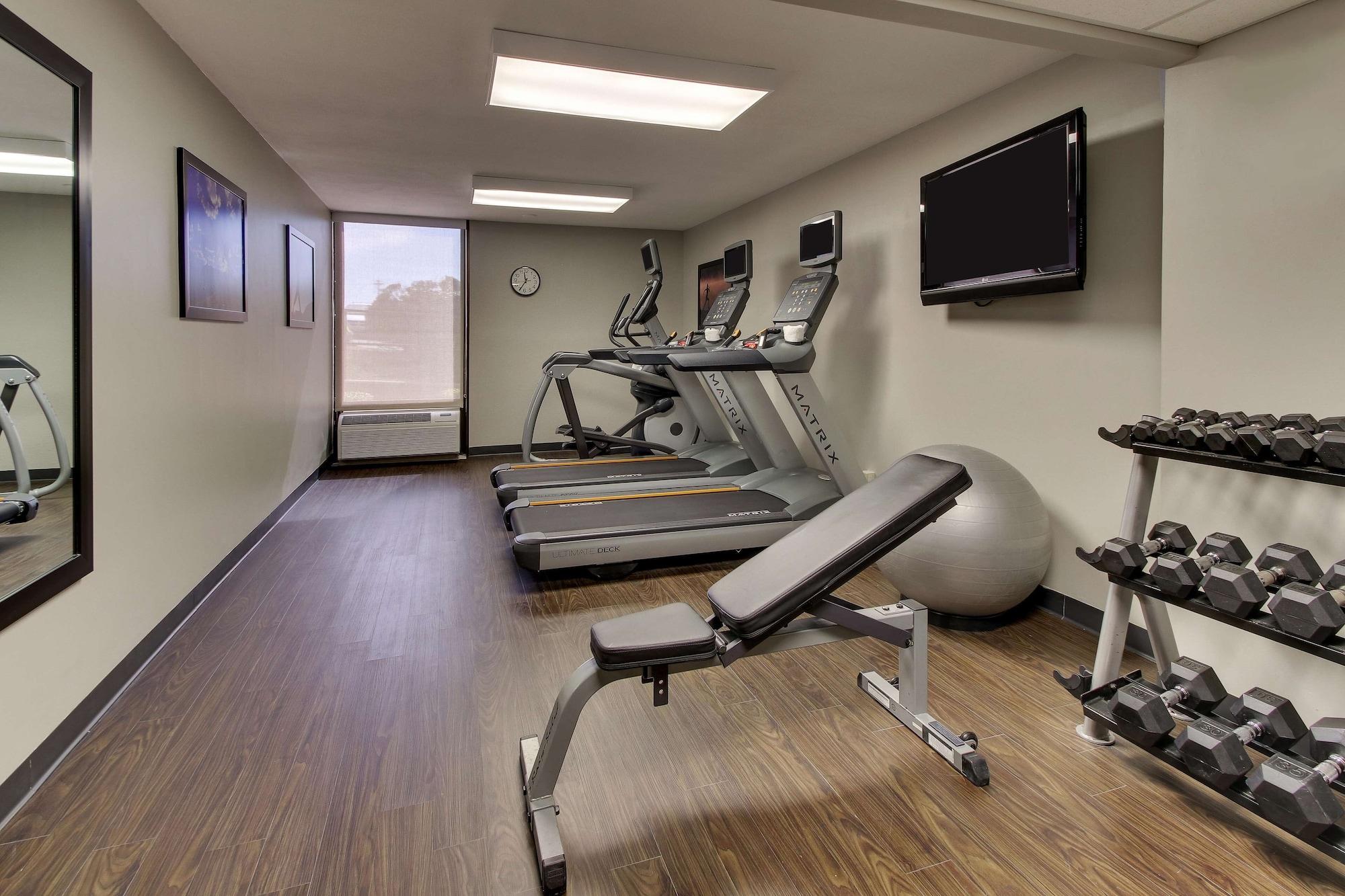 Gimnasio Drury Inn & Suites Poplar Bluff