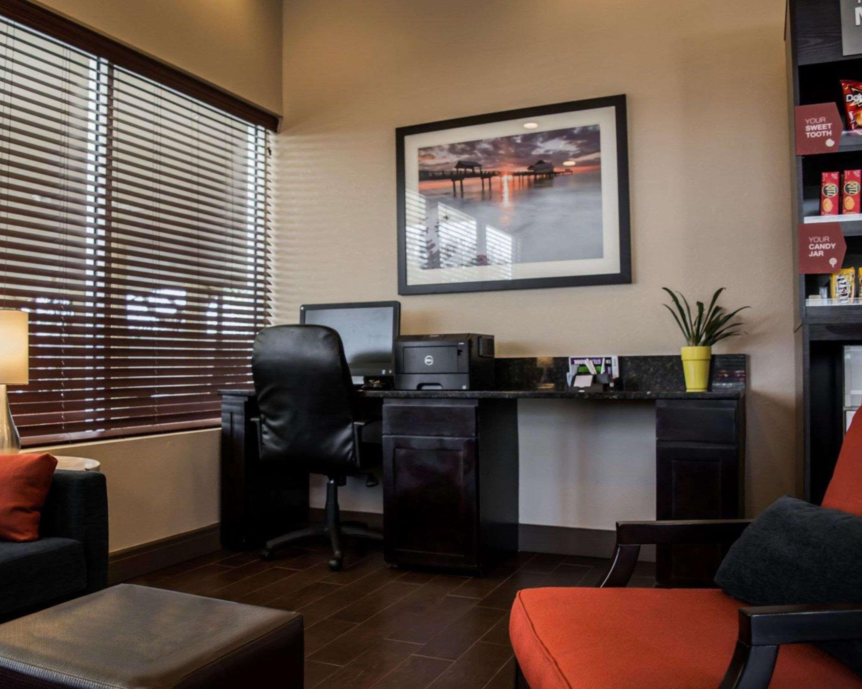 Centro de Negocios Comfort Suites Clearwater