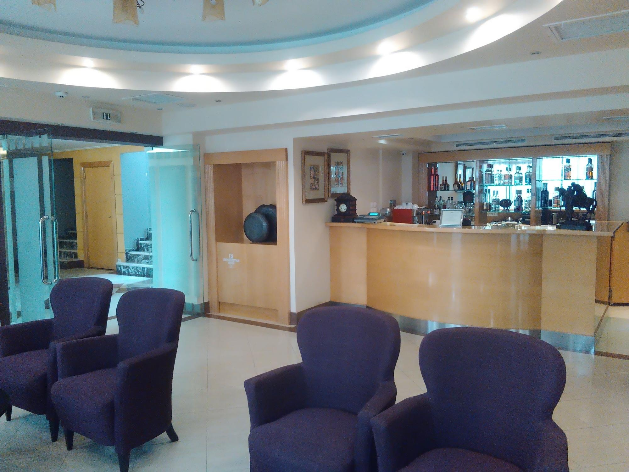 Bar/Salón Hotel Nefeli