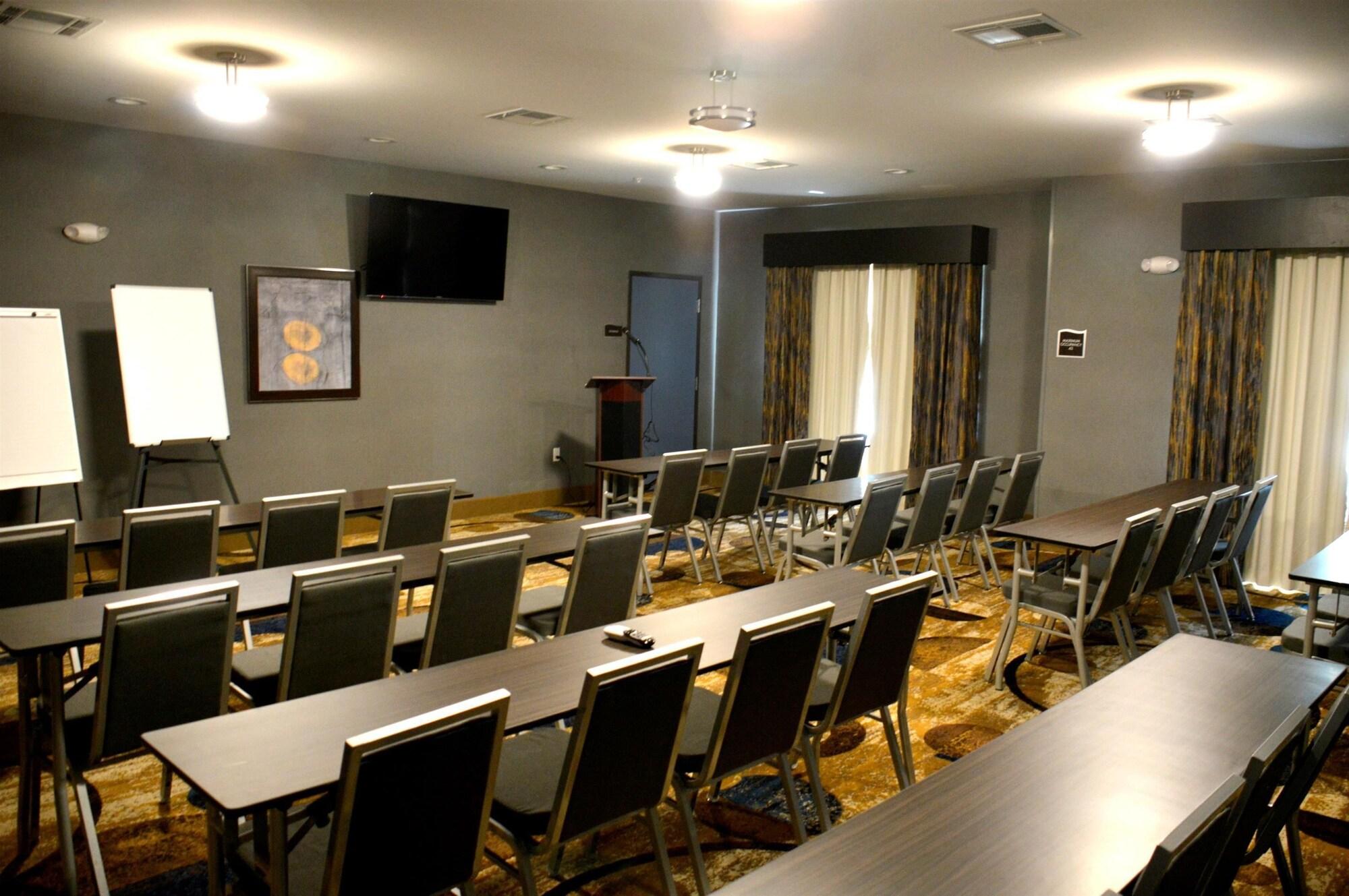 Sala de Reuniones Del-Mar Airport Inn & Suites