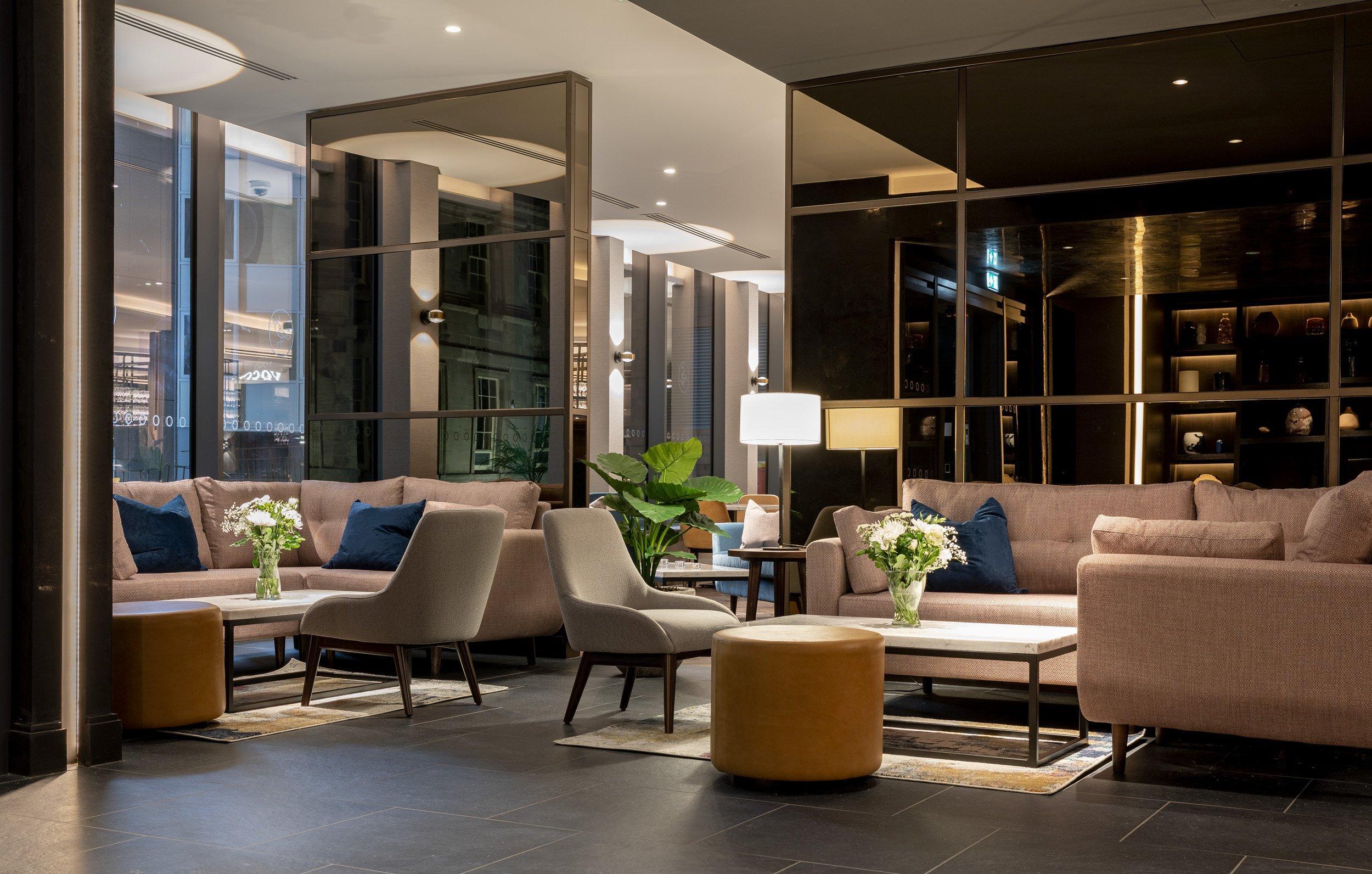 Vista Exterior voco Edinburgh-Haymarket by IHG