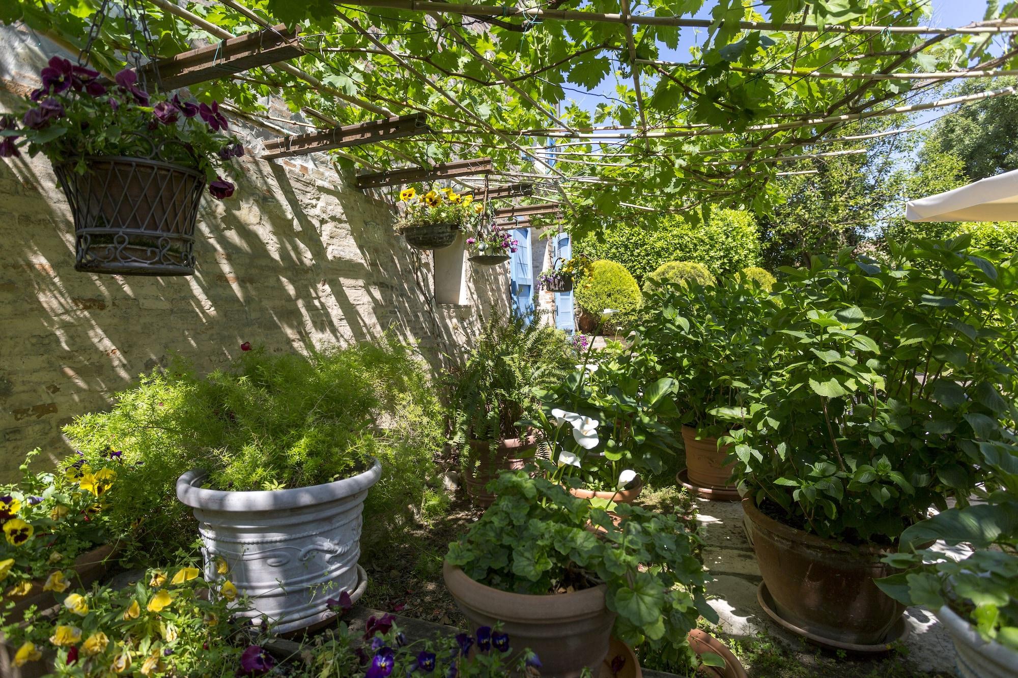 Vista Exterior Hotel Il Villino