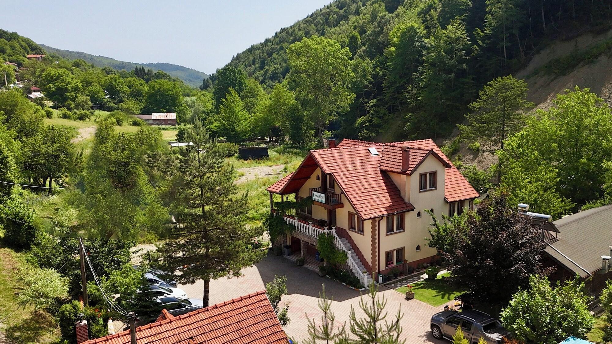 Vista Exterior Abant Doga Kosku