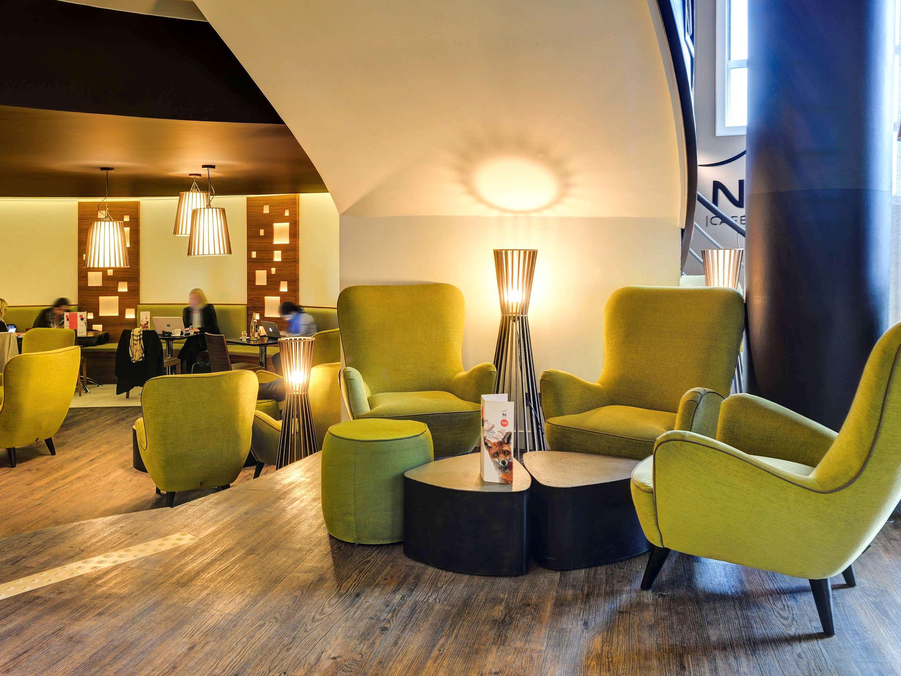 Bar/Salón Novotel Paris 14 Porte d'Orléans