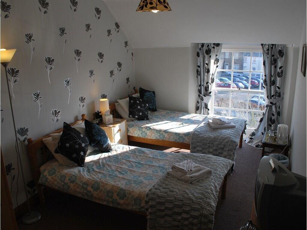 Varios College Guest House