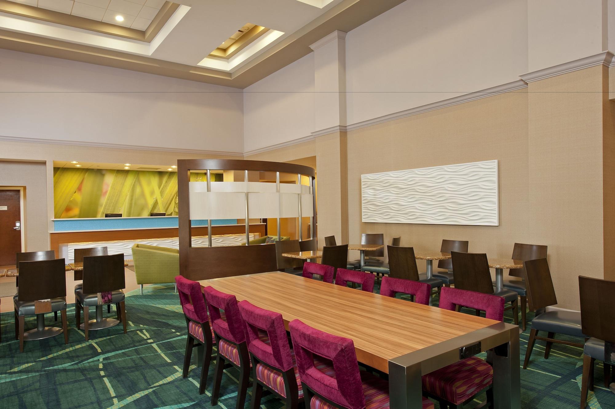 Restaurant SpringHill Suites by Marriott Chicago Naperville/Warrenville