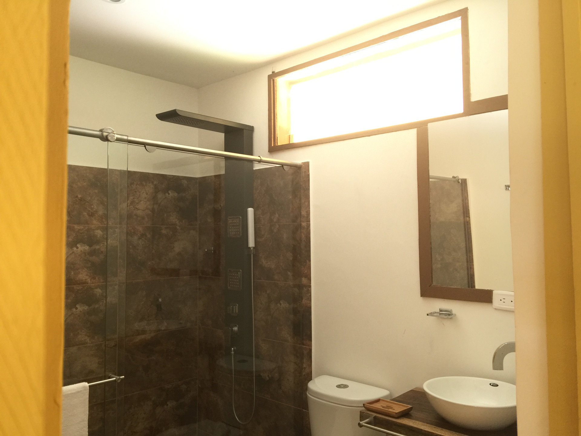 Baño Hotel Alicia Adorada