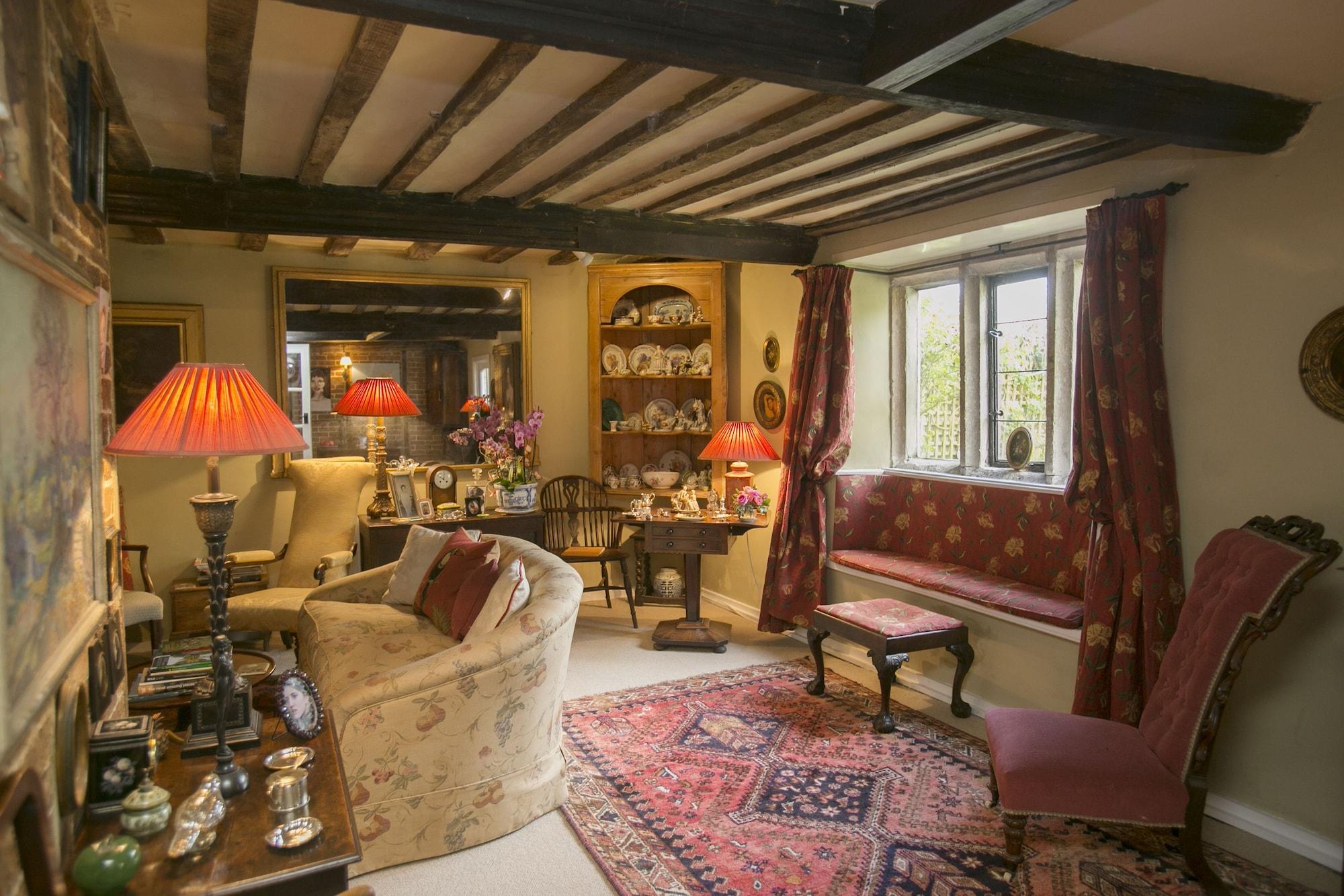 Comodidades del Alojamiento Tudor Cottage Bed & Breakfast Dorchester