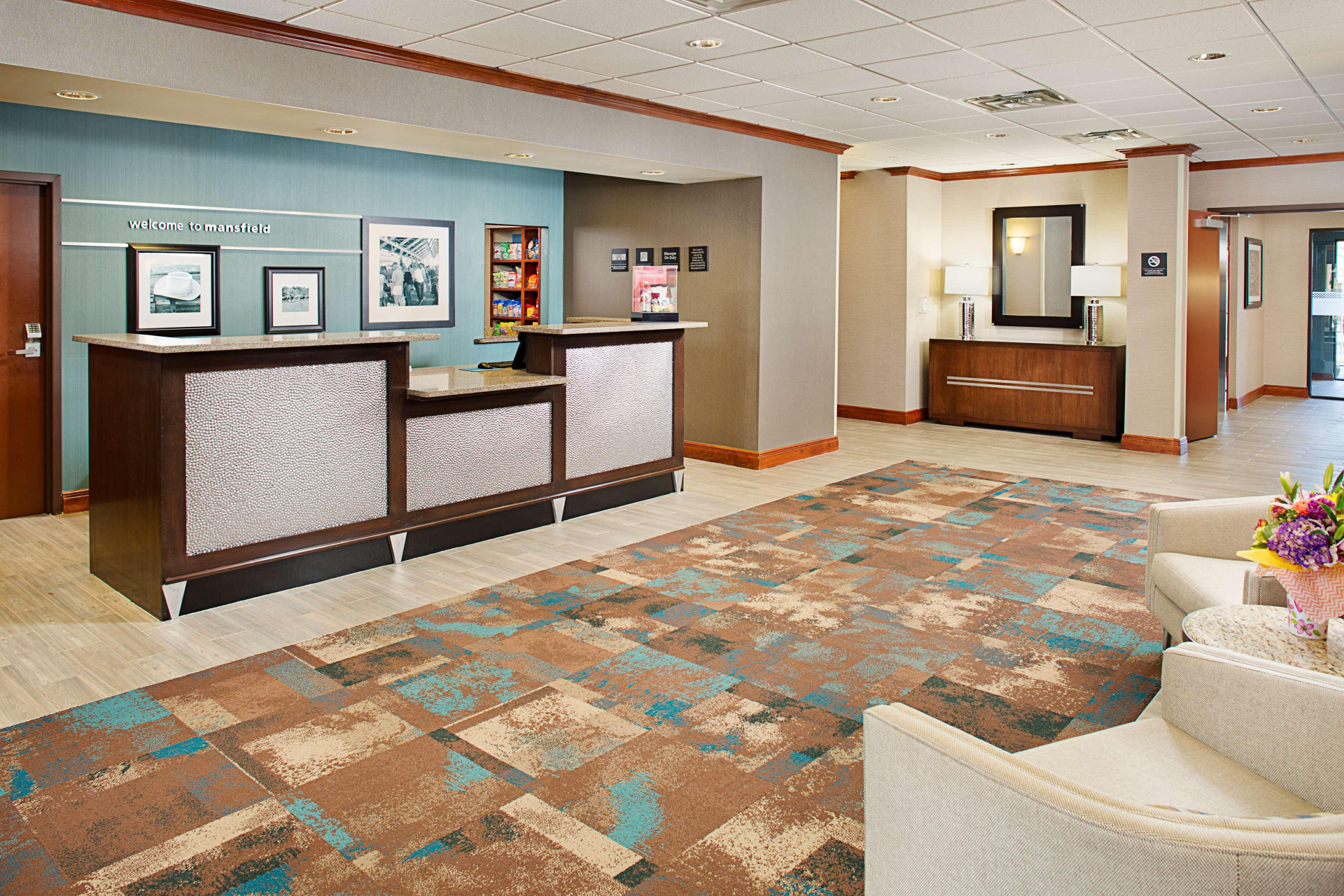 Vista Lobby Hampton Inn & Suites Mansfield