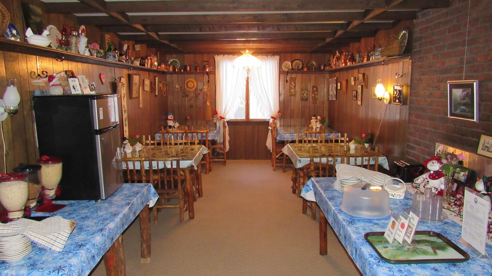 Restaurant Carlson's Lodge
