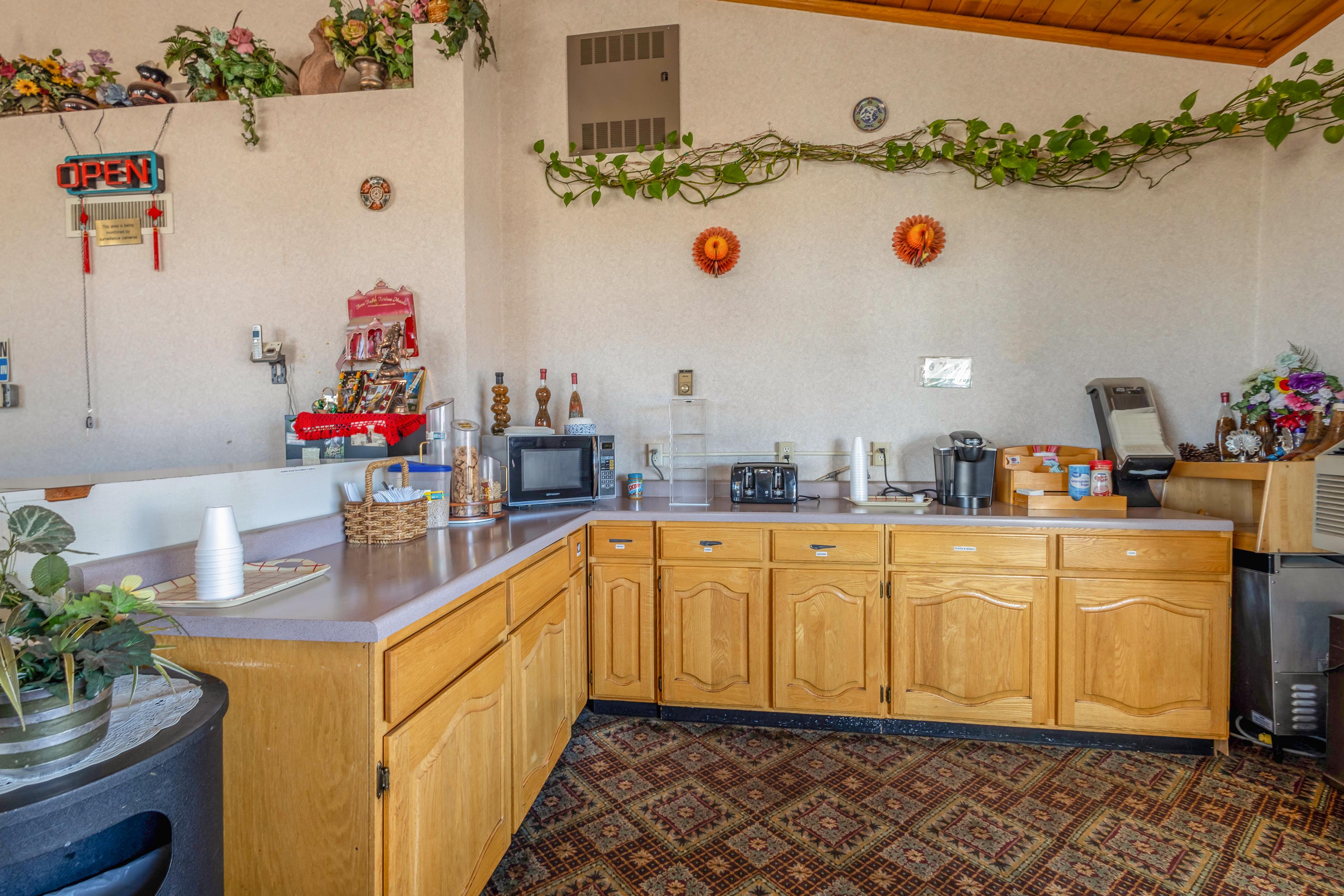 Vista Lobby Royal Holiday Motel By Belvilla Gallup I-40