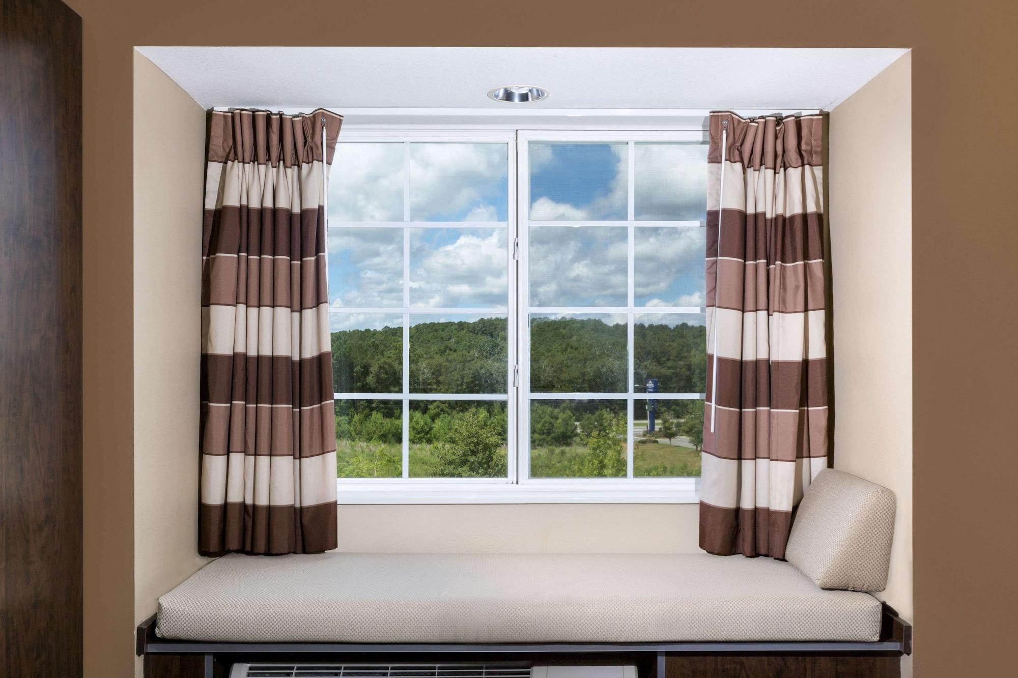 Habitación Microtel Inn & Suites by Wyndham Ozark