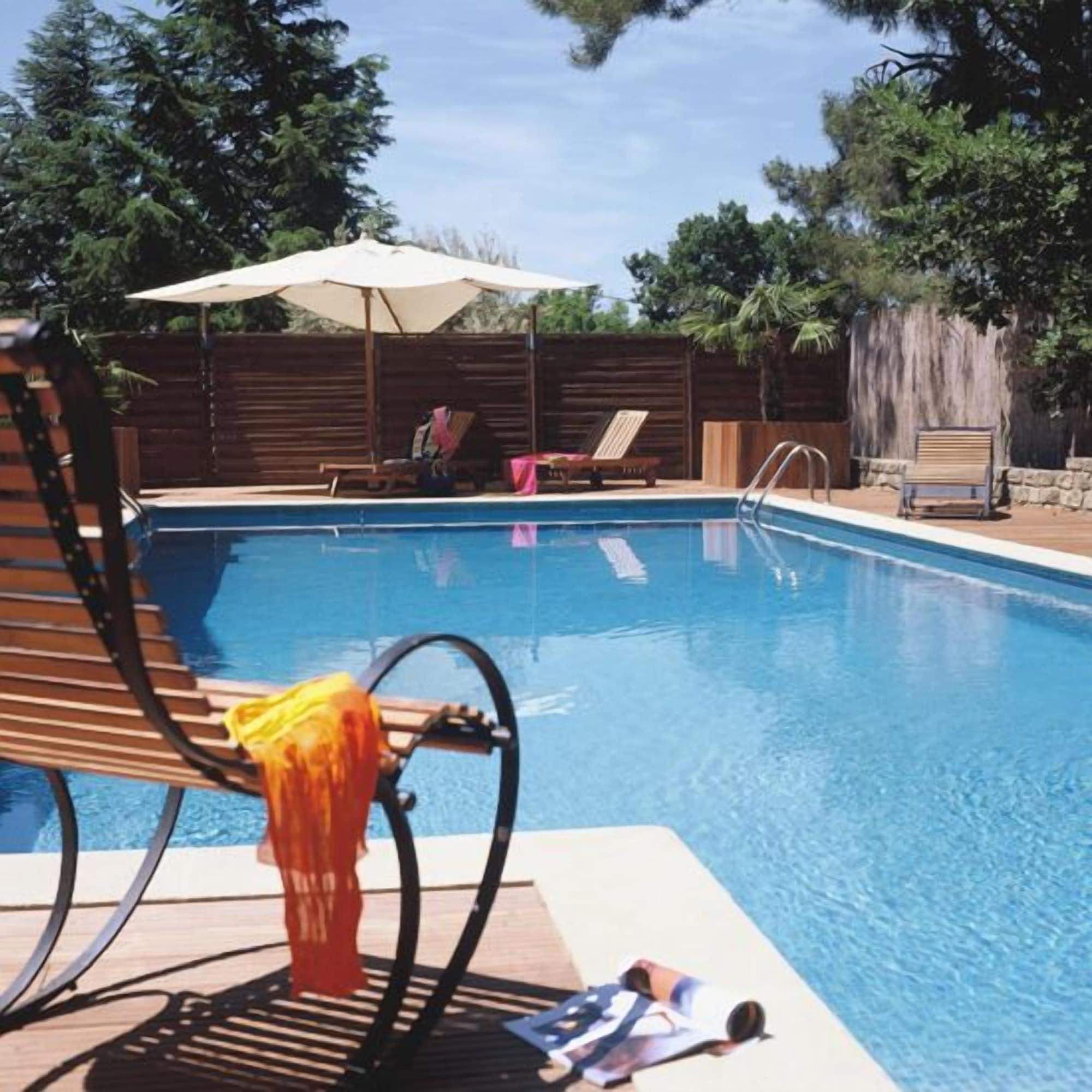 Vista Piscina Hôtel Des Pins
