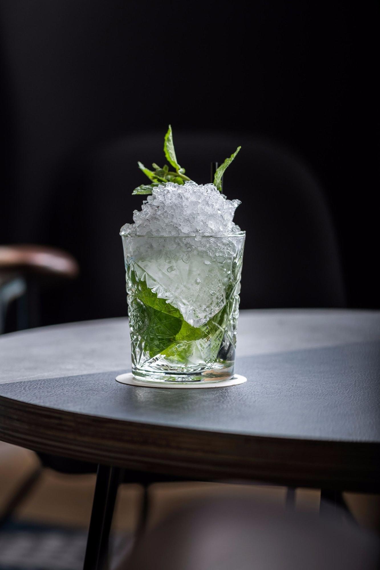 Bar/Salón QT Queenstown