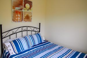 Alojamiento - Murrami Farm - Pet friendly inside and an enclosed yard.