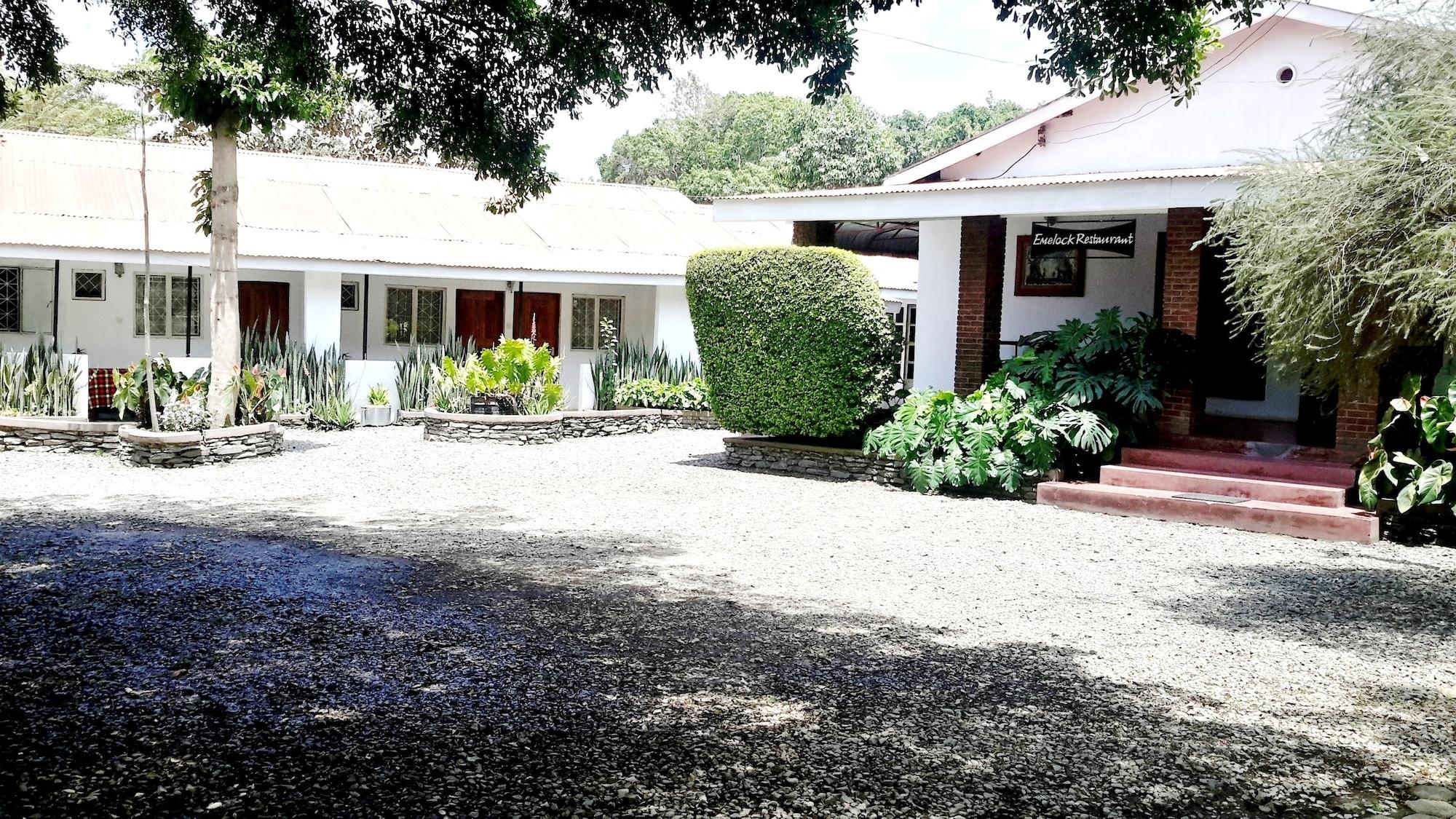 Varios Kundayo Serviced Apartments Lodge