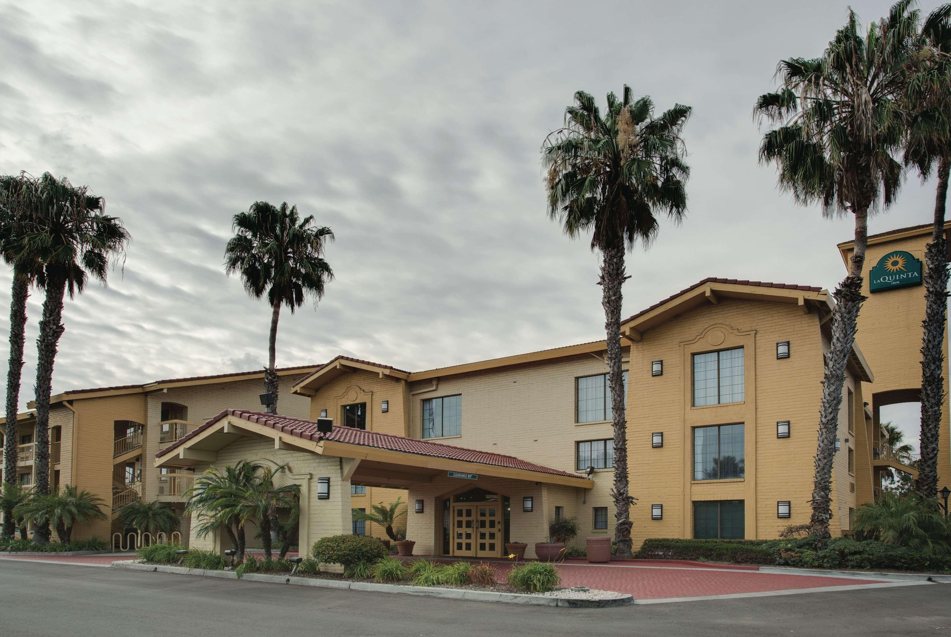 Vista Exterior La Quinta Inn by Wyndham Ventura