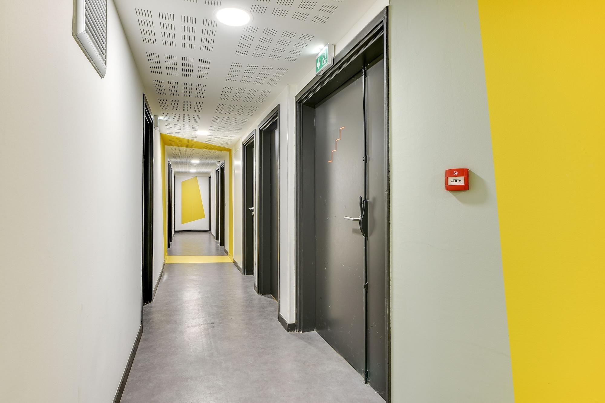 Varios Student Factory Nice Gare Sud